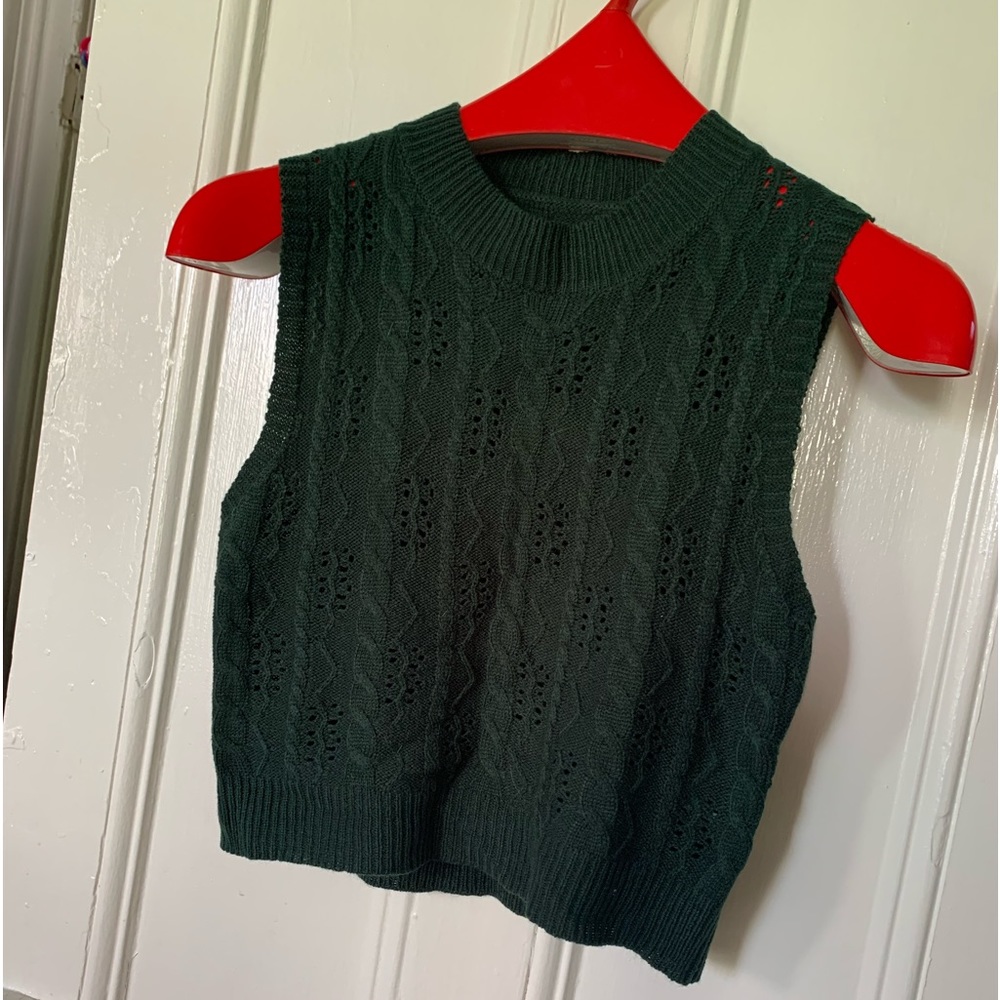 Sweater top, cropped